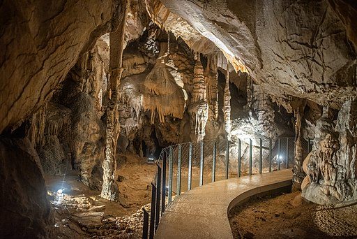 grottes de Limousis dans l'Aude