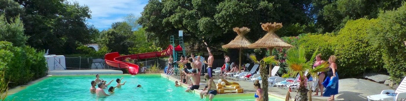 camping à carcassonne avec piscine chauffée