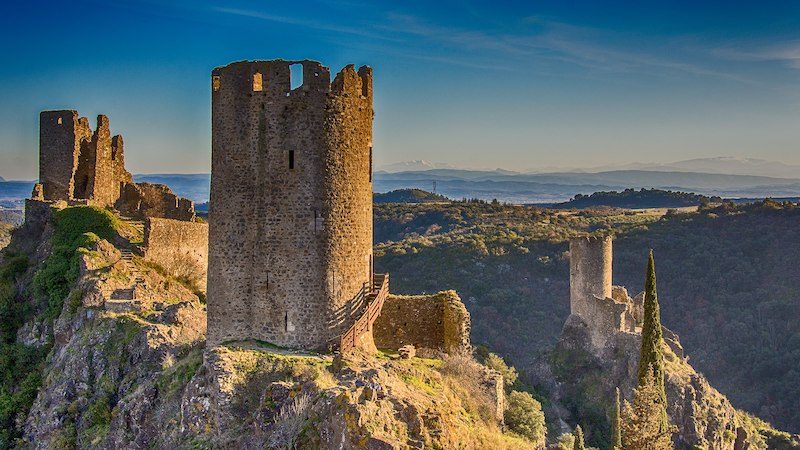 le chateau de Lastours dans l'Aude