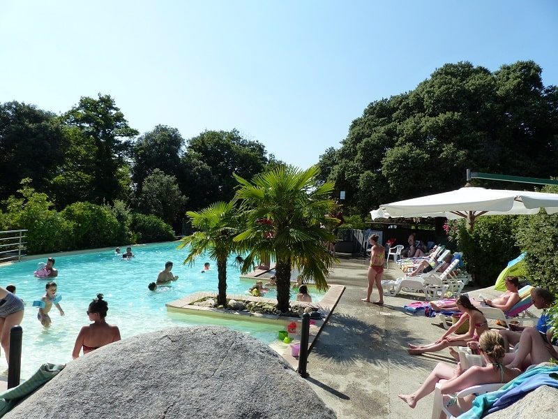 stay at a campsite with pool, slide and spa in Carcassonne